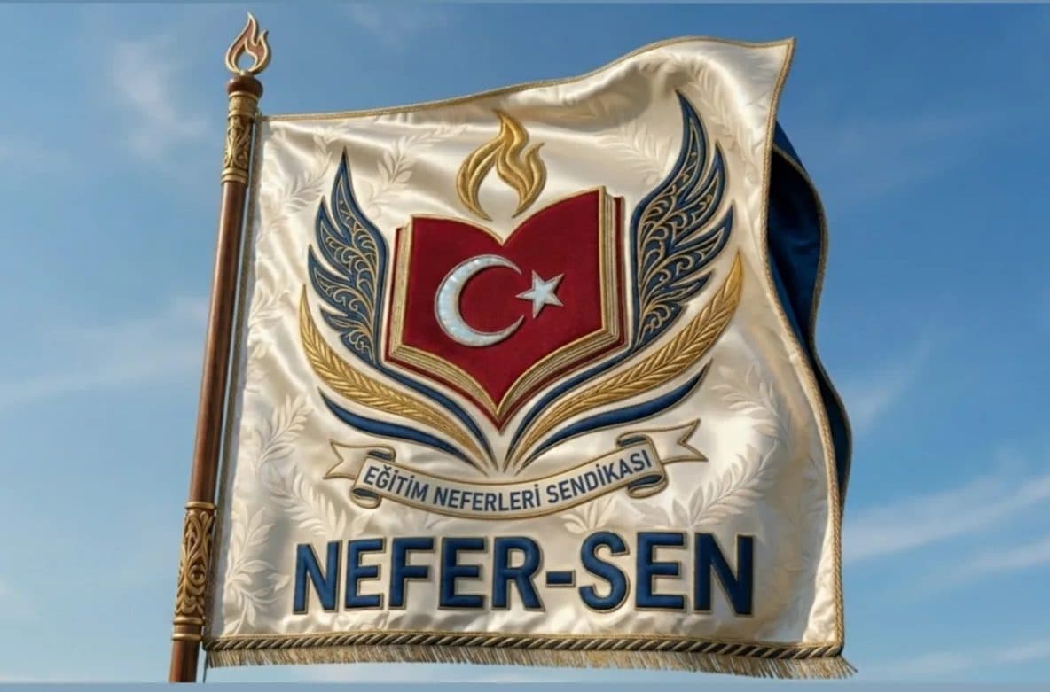 Omuz Ver Yüksekte Dalgalansın.